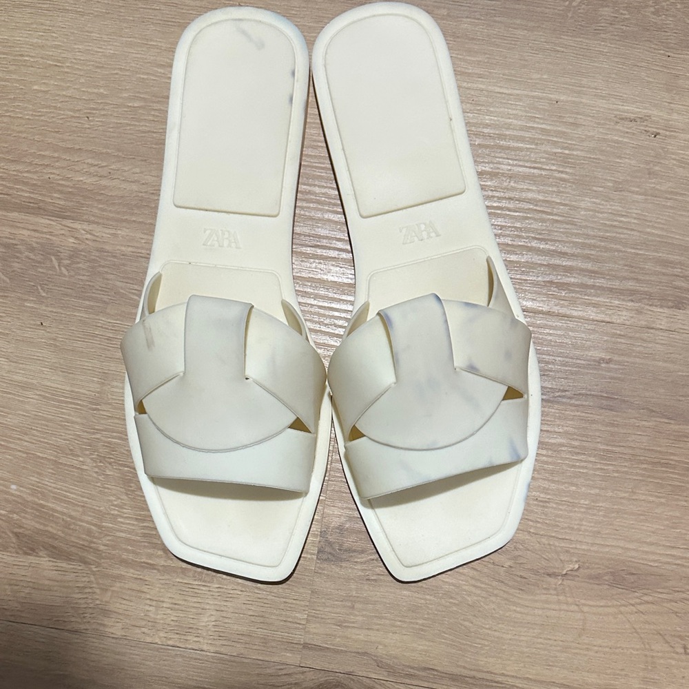 Zara Women's White Slide Sandals